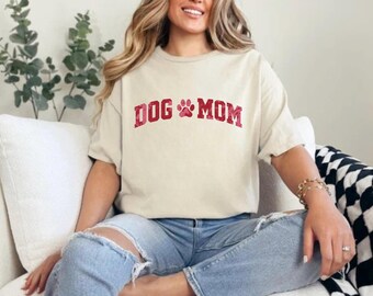 Koszulka Dog Mom Tie Dye, Koszulka dla Miłośników Psów, Prezent Dla Właściciela Zwierzaka, Koszulka Na Dzień Matki, Top Tie Dye, Koszulka Dog Mom