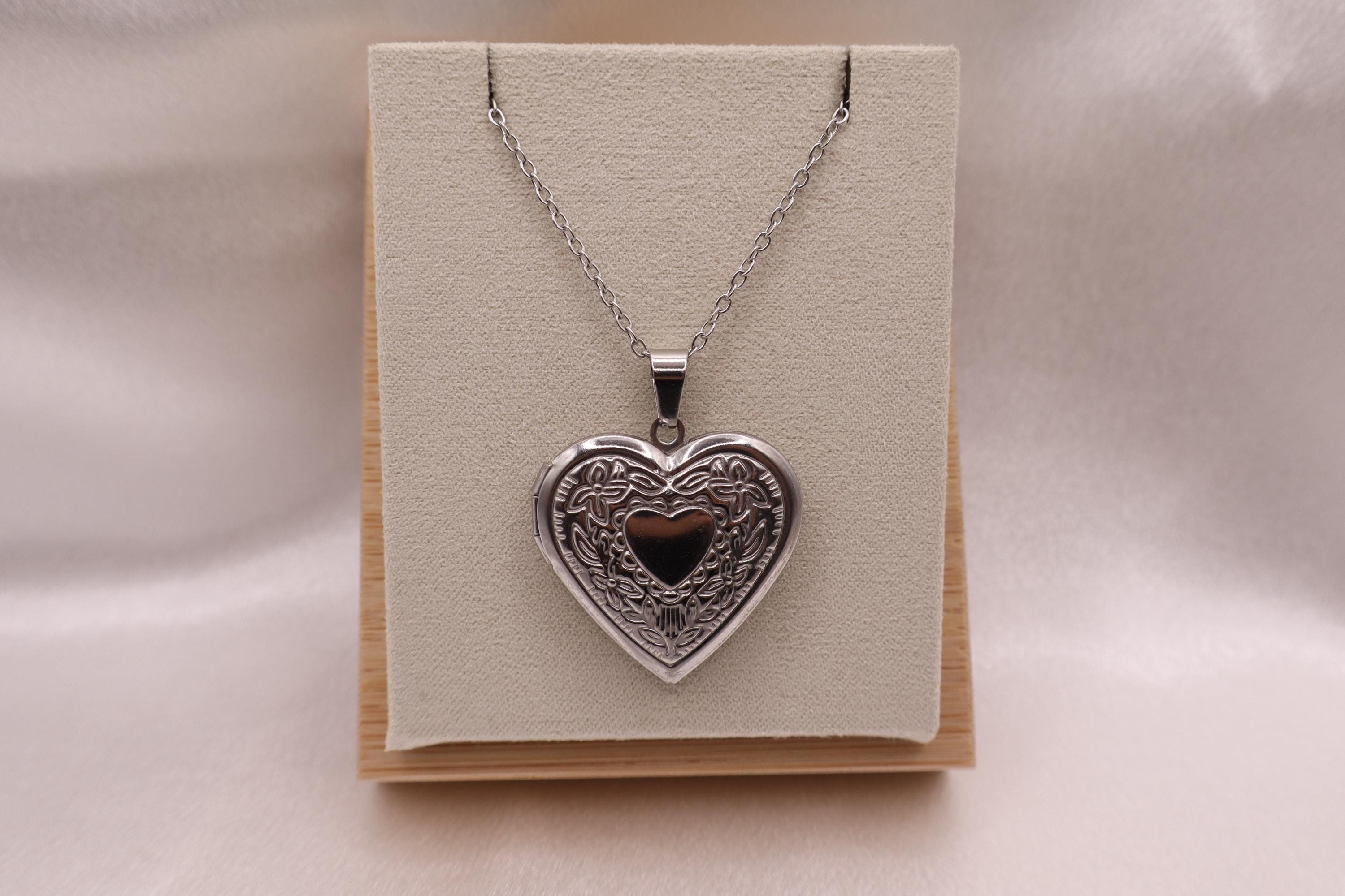 Locket Vintage Heart Necklace, Vintage Heart Locket, Heart Locket, Heart Necklace, Gifts for Mom, Gifts for Her, Gifts for Women