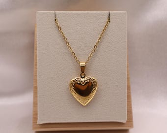 Elegant Gold Heart Locket Necklace, Timeless Gold Locket, Vintage Heart Pendant for Special Moments, Vintage Charm for Mom, Women&#39;s Jewelry