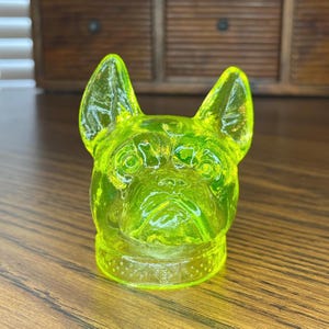 60s USA 「Westmoreland」 uranium glass bulldog object 60s USA 「Westmoreland」 uranium glass bulldog object
