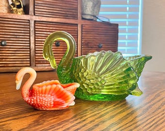 Large Uranium Swan
