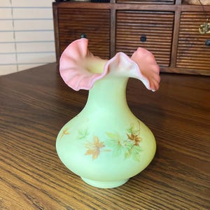 Fenton 7.25in Burmese Vase