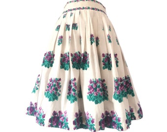 Vintage 1950s Fit and Flare White and Purple Floral Pleated Midi Skirt by St Michael XSmall Cottagecore