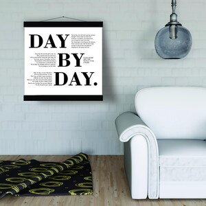 Colgador magnético / Día a día / Póster de papel mate premium con colgador / Arte cristiano reformado / Póster de madera / Decoración del hogar / Obra de arte
