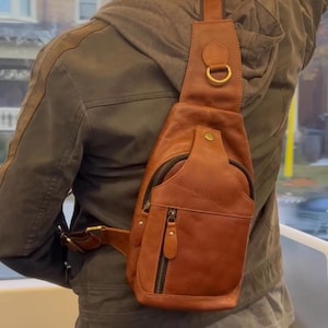 Sac à bandoulière en cuir fabriqué à la main pour homme, sac de poitrine pour homme, sac à bandoulière en cuir durable, sac à bandoulière en cuir, bandoulière en cuir pour lui, sac pour homme
