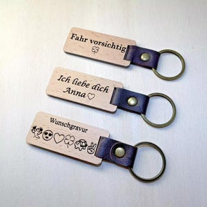 Personalized wooden keychain with engraving to design yourself - keychain with desired text - gift for friends, family