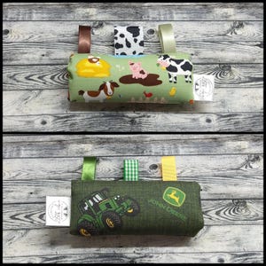 クラブフットバーカバー、リバーシブルベビーファームアニマル＆ジョンディアトラクター＋プレイタグ、1/2インチパッド