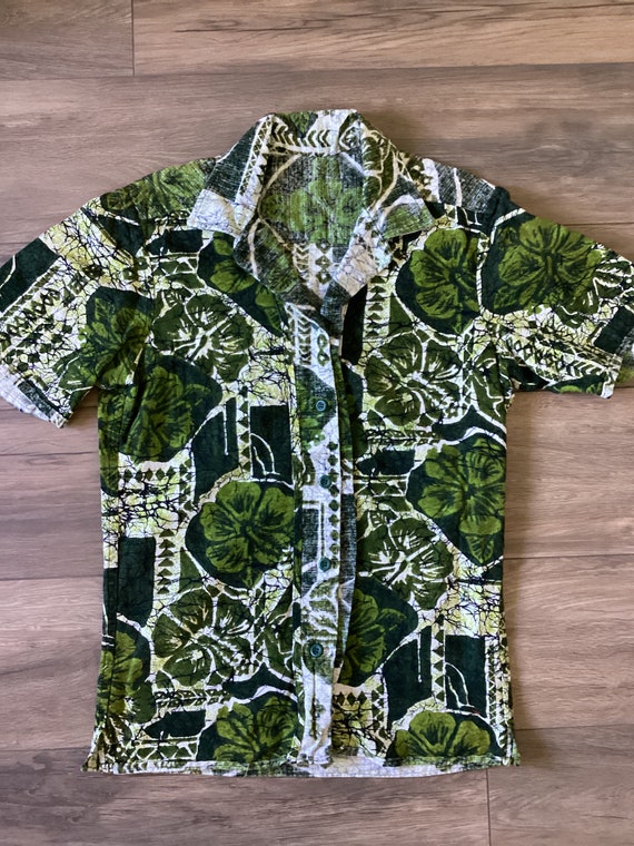 Vintage 50s/60s Tiki Hawaiian button up shirt