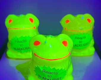 Blacklight Reactive Frog Candle • Glows! • Retro Vintage 70’s 90’s Y2K Trippy Style UV Glow Froggy 2.5” Easter Basket Unique Gift Idea