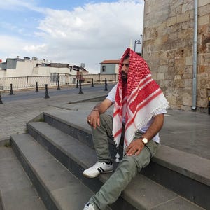 Free Palestinian Keffiyeh Scarf - White Red Tassel Palestinian Keffiyeh,Palestinian Kufiye,Tassel Keffiyeh,Men Women Shemagh,Arafat Hatta