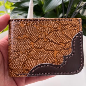 Men's Python Texture Leather Bifold Wallet, Slim Western Style Handmade Accessory