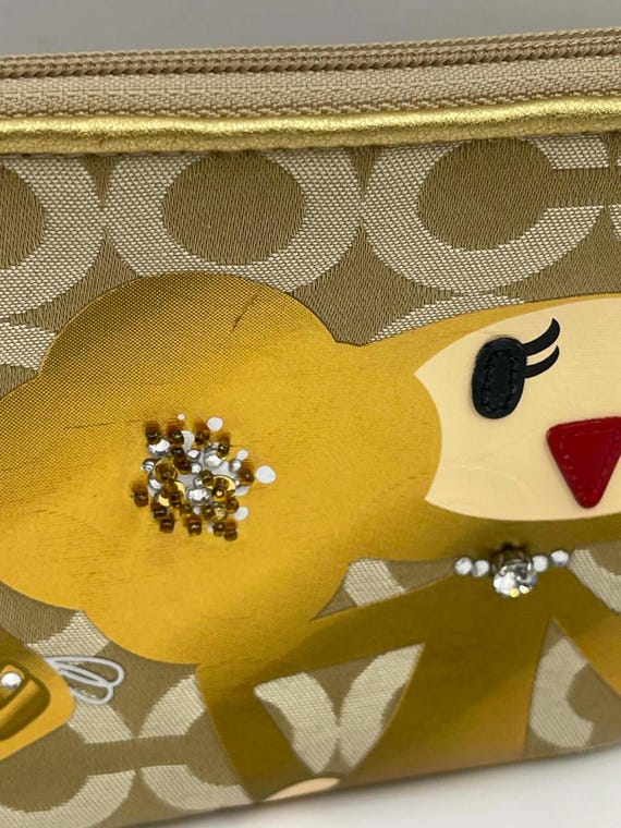 Coach Poppy Chan Goldy Wristlet Metallic Gold - Gem