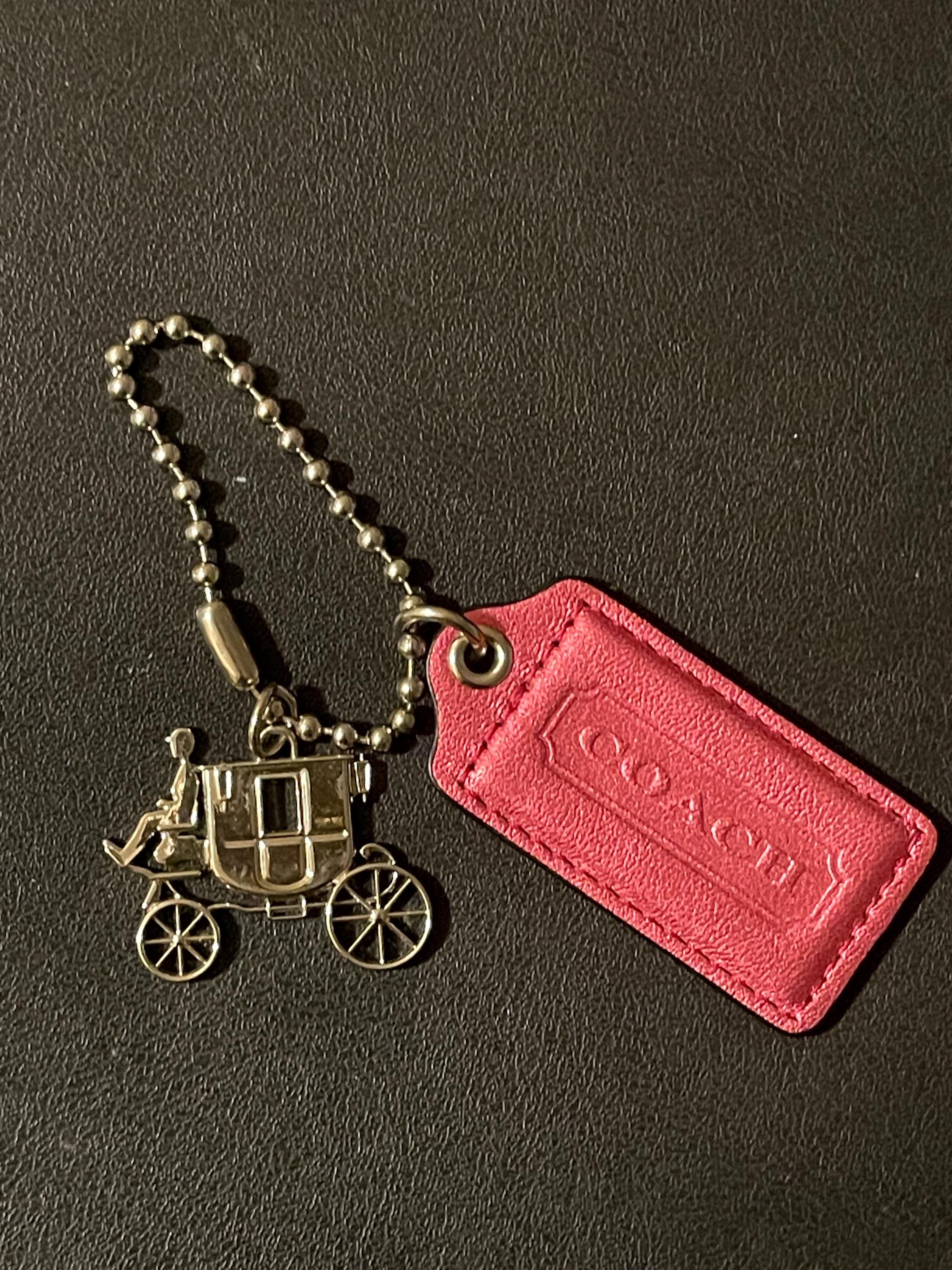小物 COACH Horse&Carriage Hangtag Key Holder COACH Metal Silver Tone Horse Carriage Hang Tag Bag Charm Leather