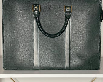 Vintage Louis Vuitton Taiga Business Bag