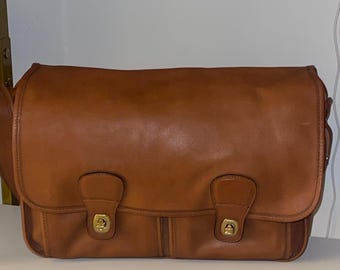 COACH VINTAGE Field Messenger Crossbody