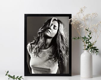 Jennifer Aniston zwart-witte print in effen zwarte lijst, fotografie ingelijste prints, trendy decor, zwart-witte muurkunst