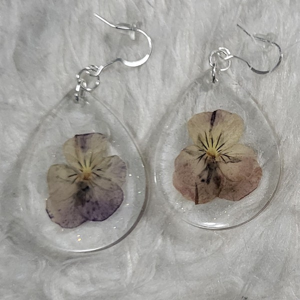 Handmade dangle Pansy Earrings, Floral Jewelry, Resin Jewelry, Flower gift, Friendship gift