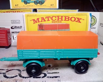 Matchbox #02 Mercedes Trailer