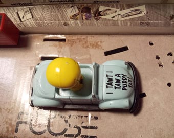 Tweety Bird I Tawt I Taw A Puddy Tat In Diecast Car