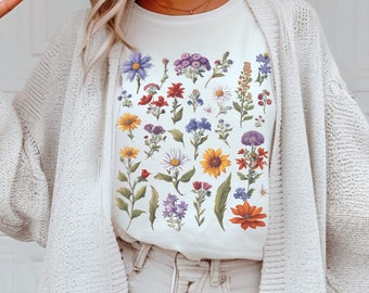 Pressed Flowers Shirt, Boho Wildflower Tee, Cottagecore Clothing, Oversized Vintage Botanical Tee, Pastel Floral Nature Shirt, Garden Lover