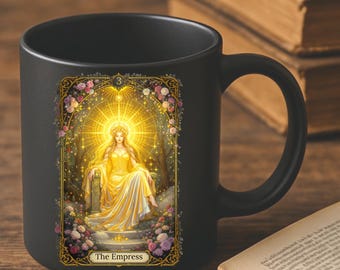 Die Kaiserin Tarot Tasse: Zauberhafte Kaffeetasse mit Blumen & Monden
