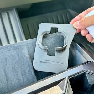 Tesla Cybertruck - Wireless Charging Adapter Riser Plate