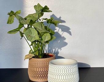 Moderne elegante bloempot met textuur: 3D-geprinte plantenbak, 4 inch met afvoergaten