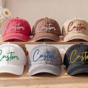 Gorra de camionero bordada a medida: gorra de béisbol con texto personalizado y abertura para coleta para mamás.