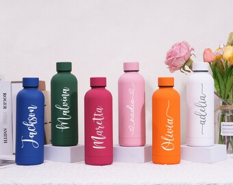 Gravierte Flasche, Benutzerdefinierte Wasserflasche, personalisierte Wasserflasche, personalisierte Flasche mit Namen, Perfekt für Schule, Reisen, Büro, Fitnessstudio