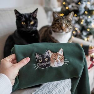 Custom Cat Portrait Embroidered Sweatshirt, Custom Dog Shirt, Personalized Pet Face and Pet name Sweatshirt, Custom gift, Cat Lover Gifts