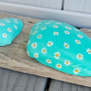Hand Painted Clam Shell With Daisy - Etsy