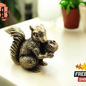 Brass Squirrel Statue | Small Copper Figurine | Creative Tea Pet | Desk Decoration Piece | Vintage Nut Sculpture | Home Decor Ornament