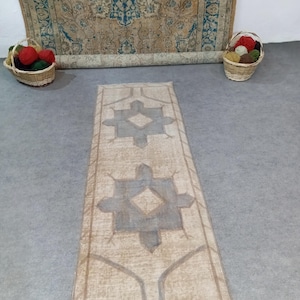 2x6 Turkish Rug, Handmade Wool Rug, Kitchen Bathroom Entryway Short Runner, Vintage Rug, Antique Rug, Home Decor Rug, 1.10x5.10 feet