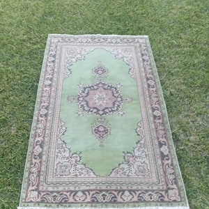 Silk Turkish Kayseri Rug 3x5, Light Mint Green and Ivory, Vintage Fine Silk Hand Knotted Oriental Carpet 3 X 5 Ft, Floral Medallion, Nice - Etsy Silk Turkish Kayseri Rug 3x5, Light Mint Green and Ivory, Vintage Fine Silk Hand Knotted Oriental Carpet 3 X 5 Ft, Floral Medallion, Nice - Etsy