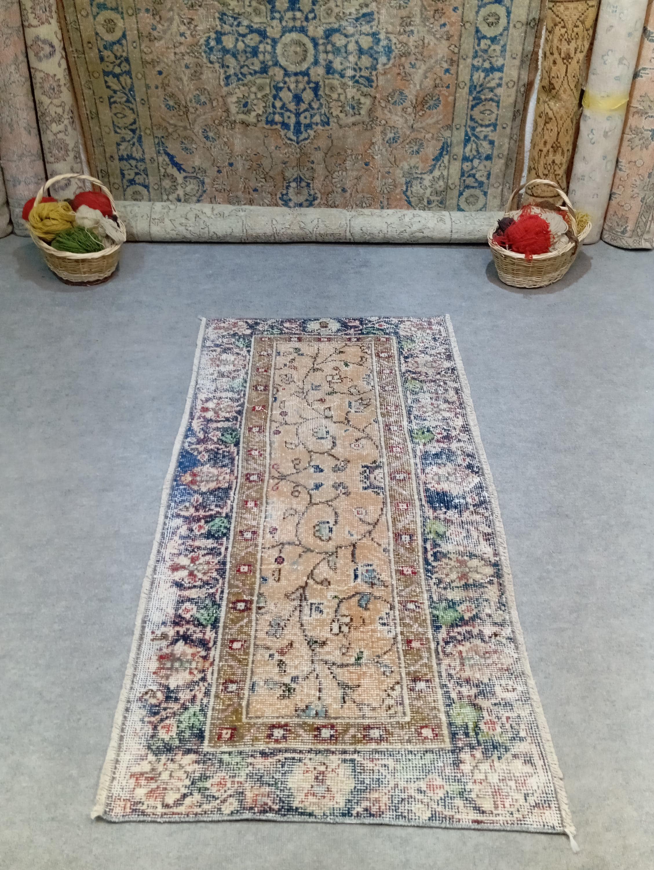 No.22 ヴィンテージラグ　トルコ　マット turkish rug ヴィンテージトルコウールラグ：手作り玄関マットラグ（2.5x5.1