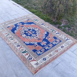 5x6 Rug Antique Heriz Bidjar rug Red Blue Rug Early 1900's: Vintage Oriental rug, 5x6 Heriz Serapi rug, 4.4x5.10 Feet Tax Free USA