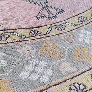 Alfombra turca vintage Oushak: Alfombra de pasillo neutra (2,3 x 20,8 pies)