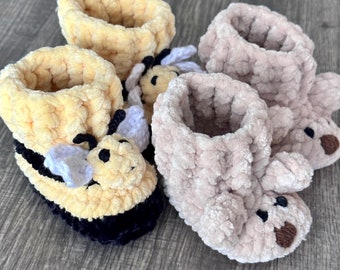 Adorable Set Bear&Bee Baby Booties - DIY Crochet Pattern