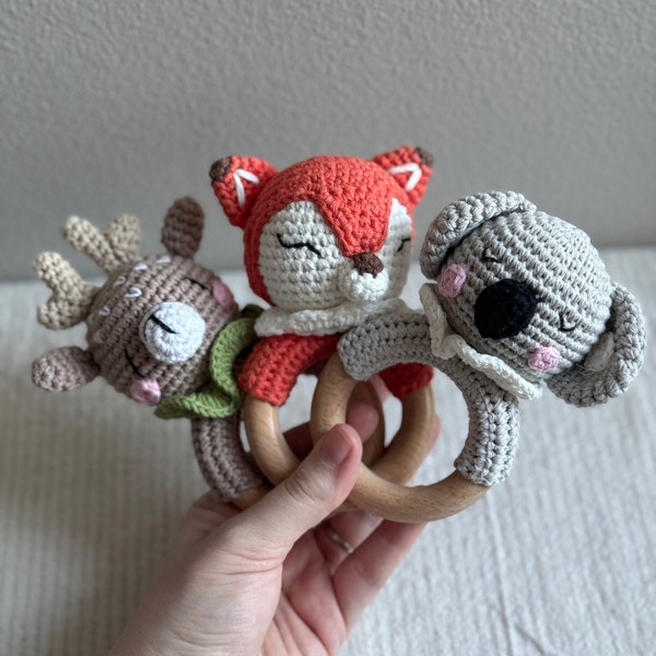 Baby Crochet Rattle, Gender Reveal Gift, Baby Gift Wood Rattle, Unique Baby Gift, Crochet Animals