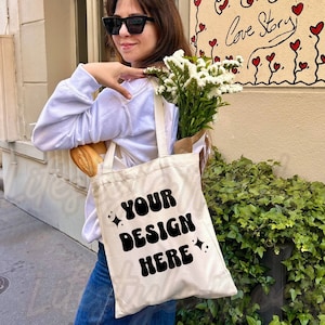 Canvas Tote Bag Mockup, Natural Tote Mockup, Summer Tote Bag Mockup, Canvas Tote Bag Model Lifestyle Mockup, Trendy Tote Outdoors Mockup