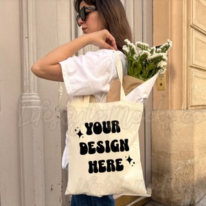 Canvas Tote Bag Mockup, Natural Tote Mockup, Summer spring Tote Bag, Canvas Tote bag model lifestyle mockup, Trendy Tote Outdoors Mockup
