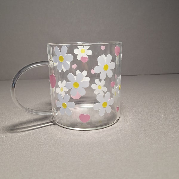 Tasse en verre Fleurs blanches et cœur