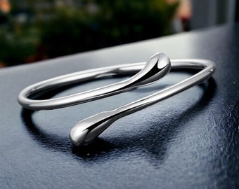 Sterlling Silver Teardrop Bangle | Shiny Silver Adjustable Bangle for Women | Teardrop Bangle | Unique Bracelet for Her