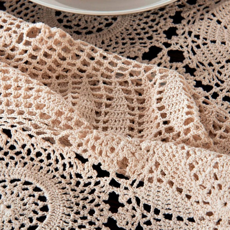 Custom Handmade Crochet Floral Lace Tablecloth Vintage Round Table Cover Elegant Home & Wedding Decor Personalized Linen zdjęcie 8