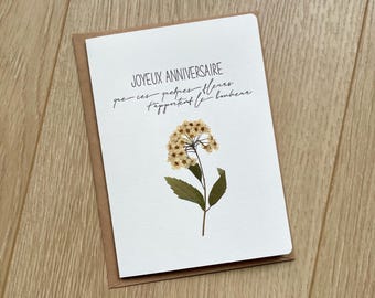 Carte de voeux Joyeux anniversaire avec fleurs pressées, carte d'anniversaire que ces quelques fleurs t'apportent le bonheur