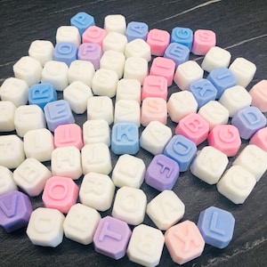 Mini sapone a forma di Lettere personalizzato /bomboniere battesimo/nascita/comunione/cresima/baby shower/compleanno bimbi/sapone monouso