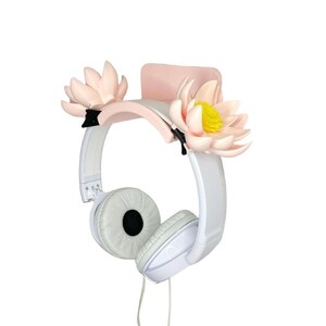 Water Lily Headphone Accessories – Floral Clip On Headphone Decor, Kawaii Gamer Headphone Mod, Cozy Desk Aesthetic, Streamer Gift