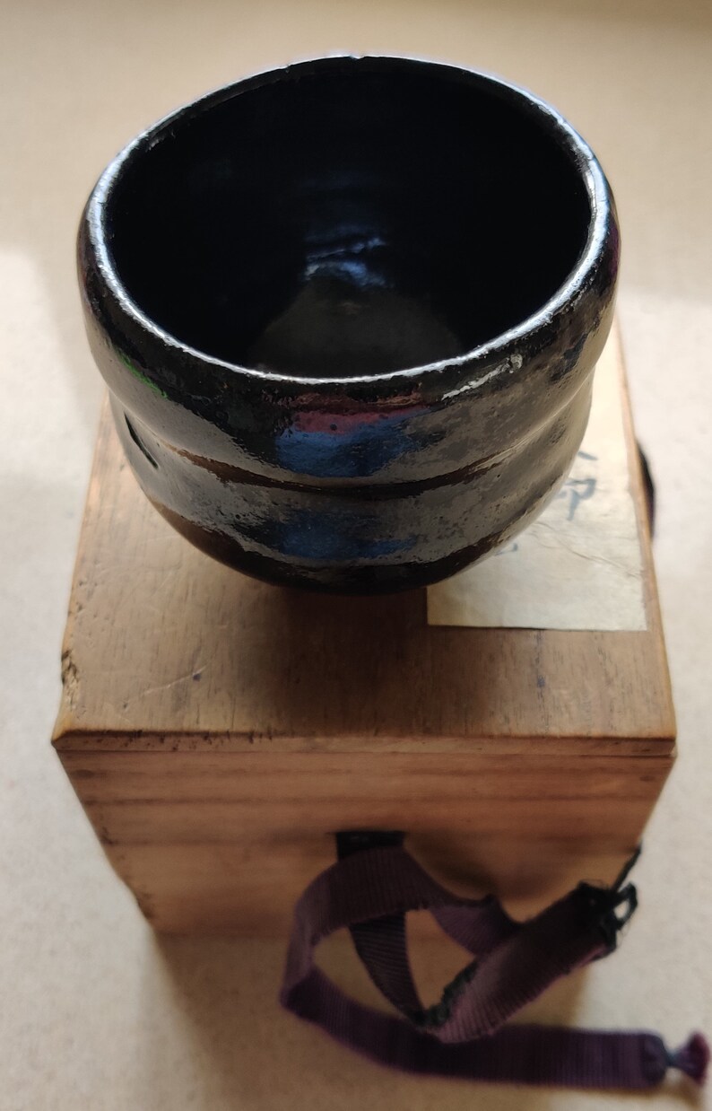 Black raku sake bowl by Kichizaemon IX Ryonyu 1756-1834 with box zdjęcie 2