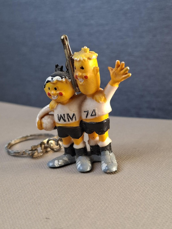 Vintage Tip and Tap Keychain, 1974 World Cup Germany Mascot - Etsy