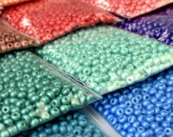 2mm Glass Seed Beads by Preciosa | 10/0 Bead Size – 50g Pack for Beaded Bracelets, Earrings & Craft Projects